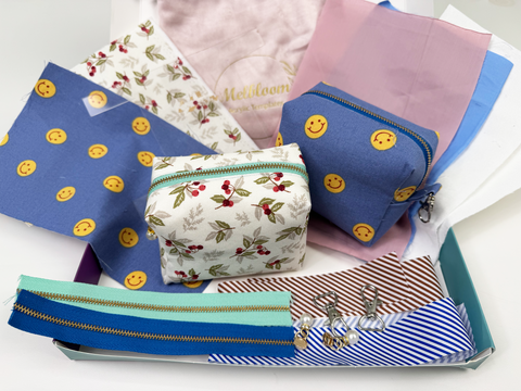 Cube Zipper Pouch Sewing Kit - Holly + Smiling Face