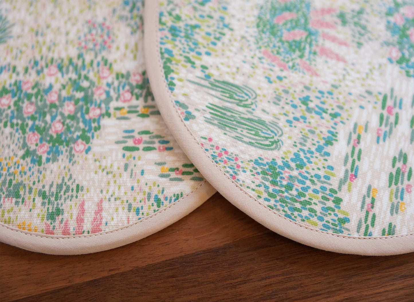 Giverny Trivet, Round Fabric Potholder