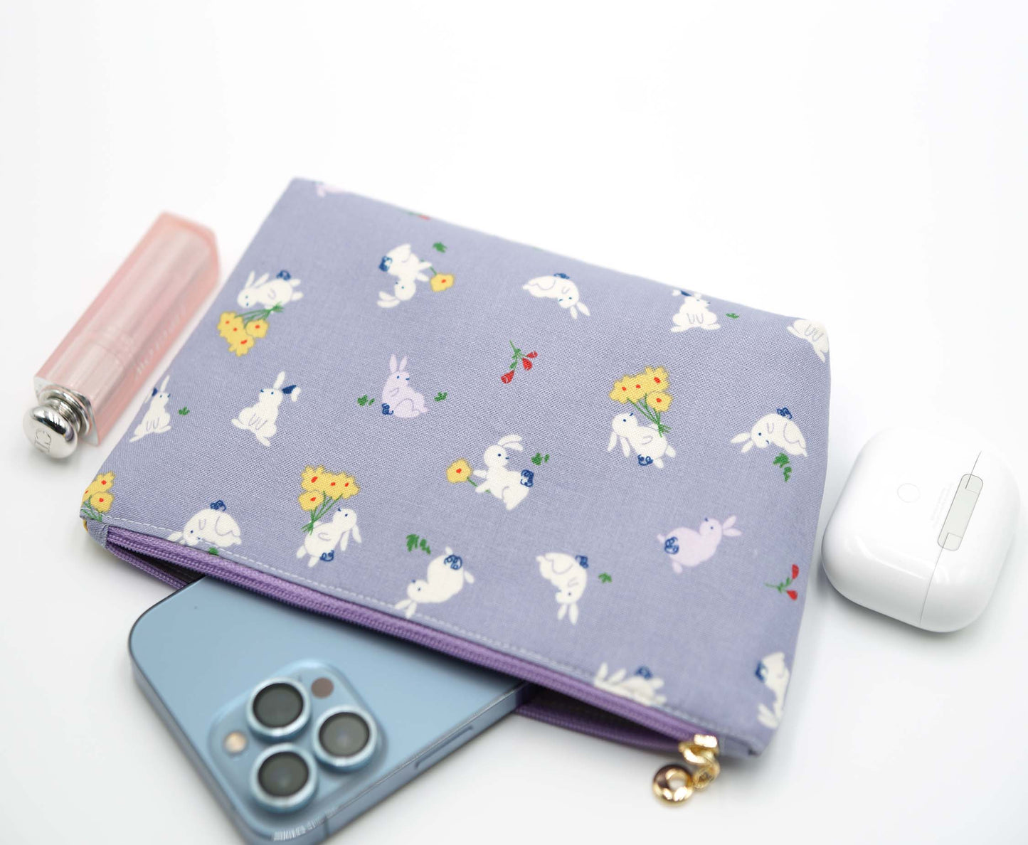 Enjoy Rabbit Zipper Pouch