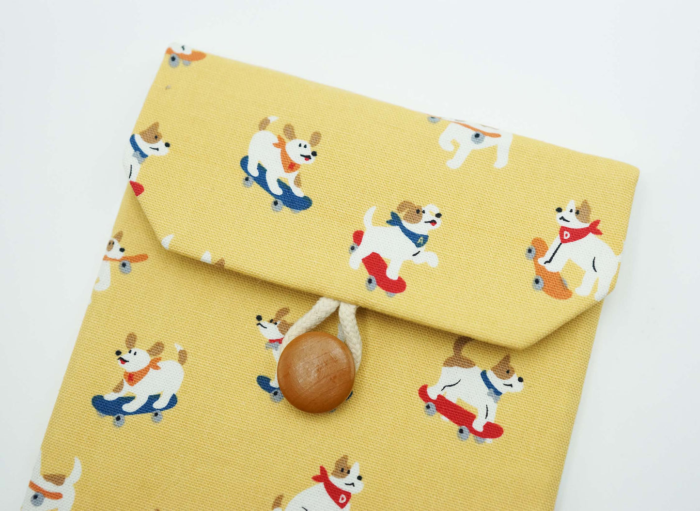 Skating Dog Kindle Sleeve (3 sizes)