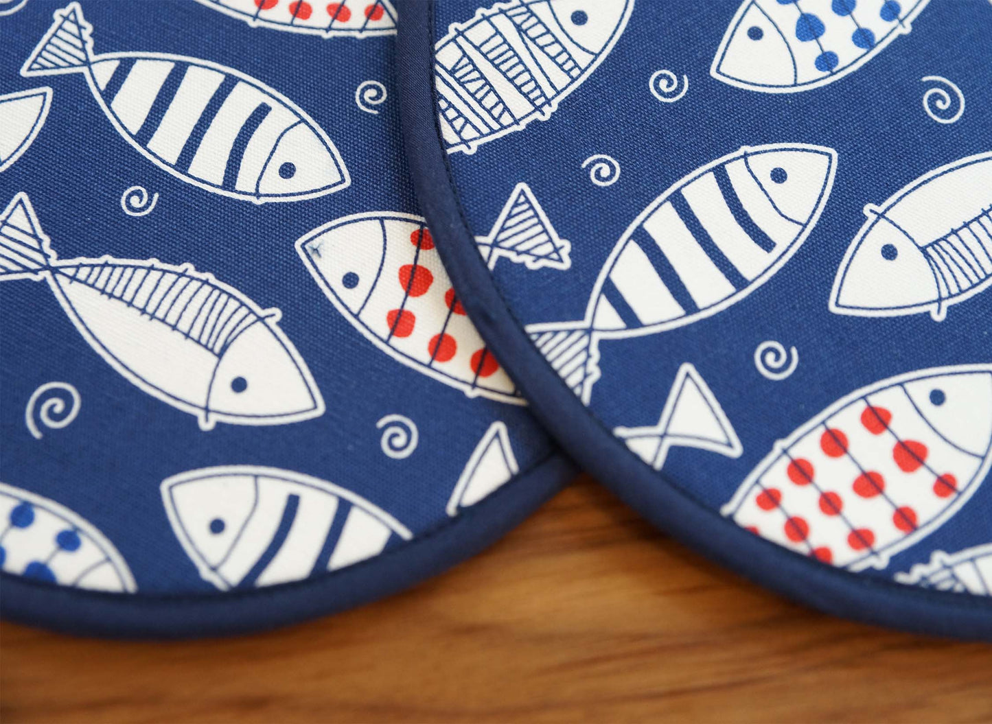 Fish Market Trivet, Round Fabric Potholder