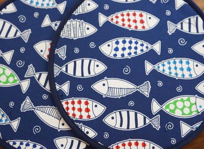 Fish Market Trivet, Round Fabric Potholder