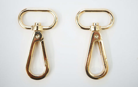 35mm-wide Swivel Snaps