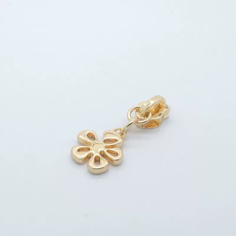 Flower Wheel Zipper Pulls for #5 Nylon Zipper Tape 4PCS