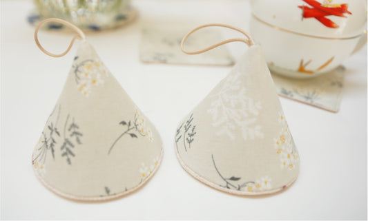 Japanese style cone shaped pot holders