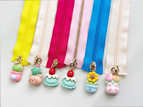 YKK #3 Coil Zippers kit, 3 yds & 8 pulls