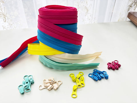 YKK #3 Coil Zippers kit, 3 yds & 8 pulls