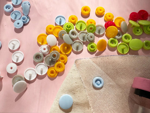 Glossy KAM T5 Plastic Snap Fasteners 20 Sets