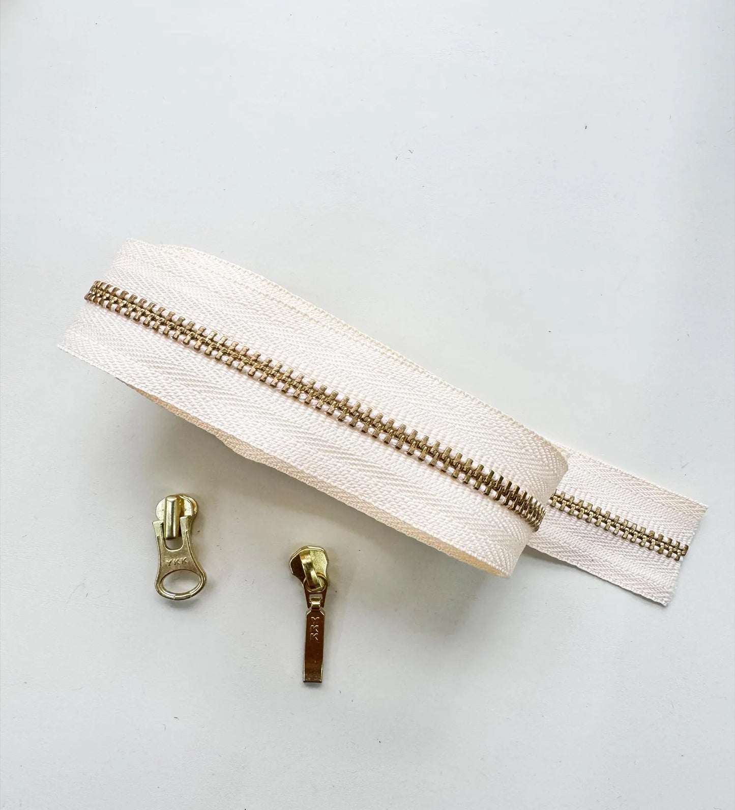 YKK Size 3 Brass Zipper Kit l 1 Yard Chain & 3 Sliders