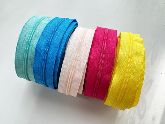 YKK #3 Coil Zipper – Continuous Chain, 3 Yds